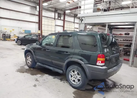 2004 Ford Escape Xlt z USA, uszkodzony, nr VIN 1FMYU93124KB40203
